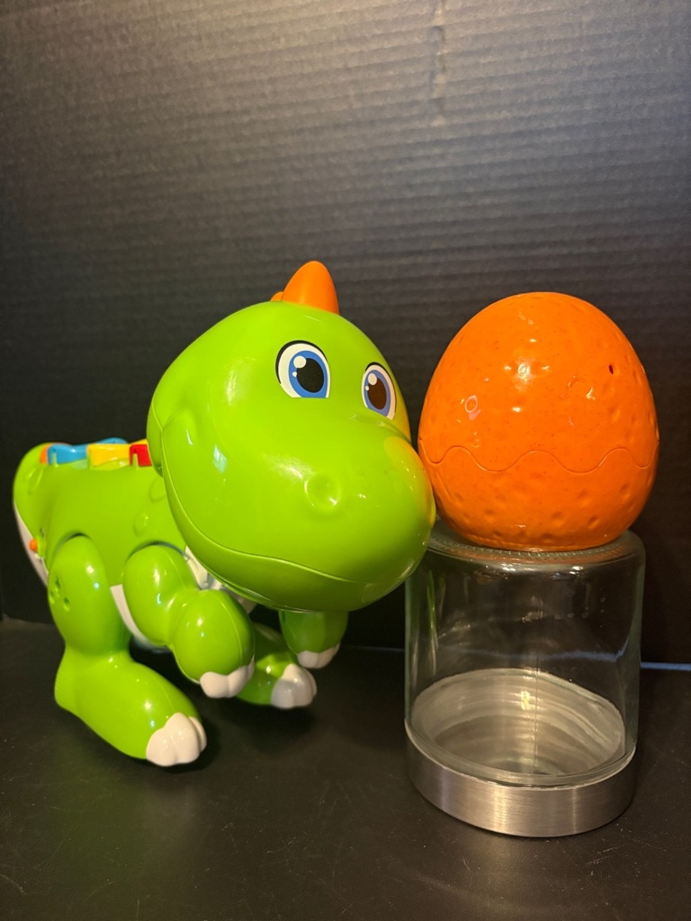 VTech Green Dino Learning Toy with Interactive Emotion Tokens - Picture 8 of 10